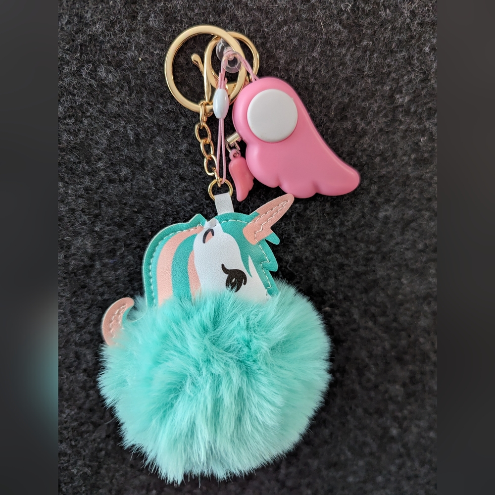Beautiful Unicorn 🦄 Keychain - Picture 2 of 2